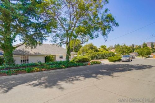 6764 Sunny Brae Dr, San Diego, CA 92119-2313