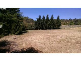 109 Songbird Ct, Roseburg, OR 97470-9400