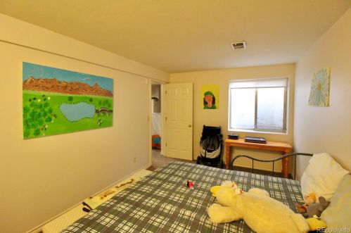 1638 Rosemary St, Denver CO 80231-4186 exterior