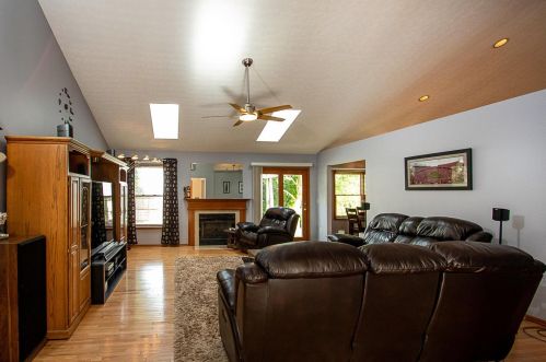 245 Key Blvd, Pataskala OH  43062-8121 exterior