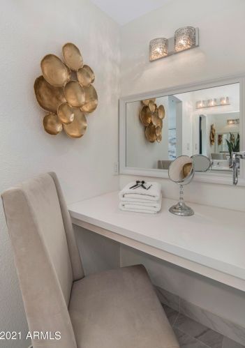 8649 Plz Ave, Scottsdale AZ 85250-6706 exterior