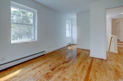 28 Crowley Ave, Milford CT  06461-2306 exterior