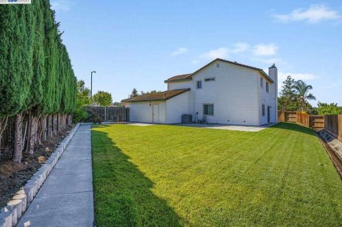 2181 Kenton Ct, Oakley, CA 94561-4136
