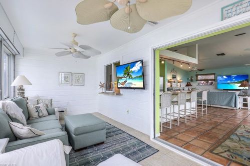 21560 Widgeon Ter, Fort Myers Beach, FL 33931-4319
