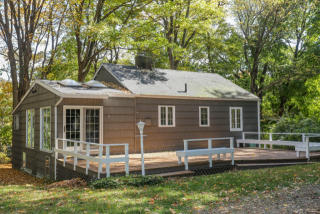 63 Pine St, Nelsonville, NY 10516-1529