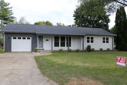 520 Crestview Dr, Waterloo, WI 53594-1015