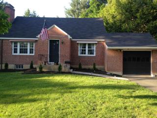 86 Gabb Rd, Bloomfield CT  06002-2307 exterior