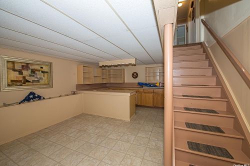 1021 Fulton Ave, North Lindenhurst NY  11757-2122 exterior