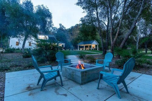 10555 Watsonville Rd, Gilroy CA  95020-9433 exterior