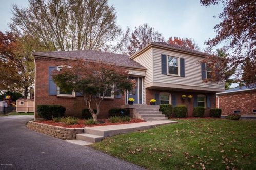 3908 Bayonne Ct, Louisville, KY 40299-1409