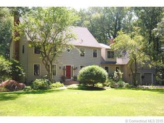 25 Deer Ln, Guilford CT  06437-2123 exterior