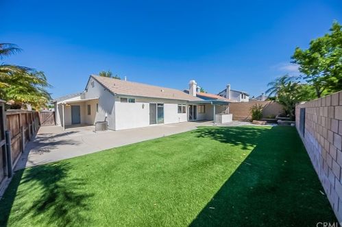 3259 Tamarind Ave, Rialto CA  92377-3657 exterior