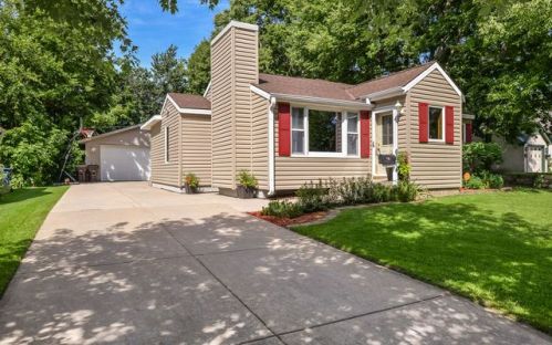 6614 Irving Ave, Minneapolis, MN 55423-2245