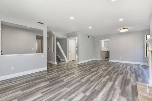 9262 Mapleview Way, Elk Grove CA  95758-5007 exterior