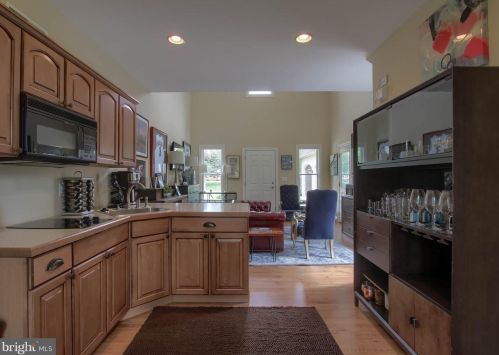 4205 Prosperous Dr, Harrisburg PA  17112-6038 exterior