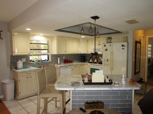 11944 Linden Dr, Brooksville, FL 34608-4945