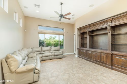 5421 Milton Dr, Cave Creek AZ  85331-2452 exterior