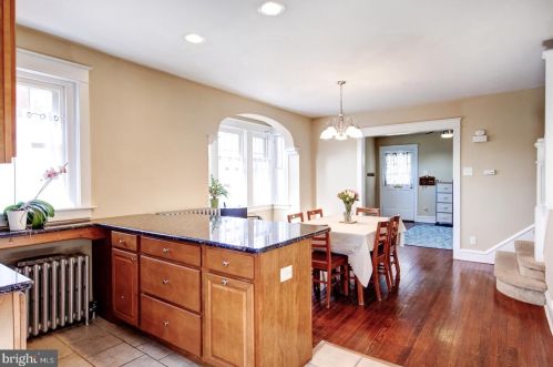 422 Delaware Ave, Lansdale PA 19446-3422 exterior