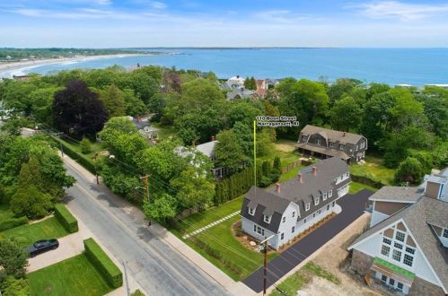 110 Boon St, South Kingstown RI  02882-3655 exterior