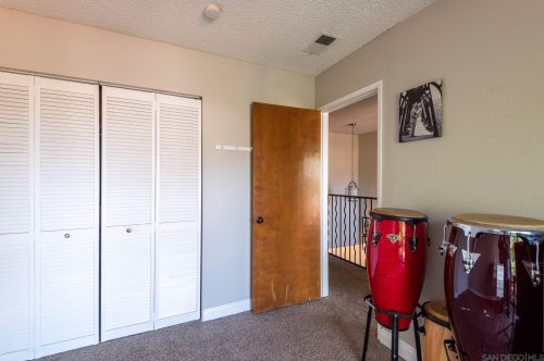 4339 Loma Riviera Ct, San Diego CA 92110-5503 exterior