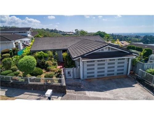 98-2011 Hapaki St, Aiea, HI 96701