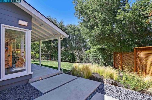 4 Loma Vista Dr, Orinda CA  94563-2213 exterior