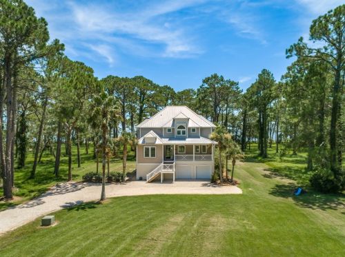 200 Gramercy Plantation Blvd, Saint George Island FL  32328-3640 exterior
