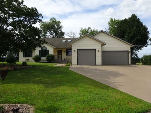 1902 Nathan Dr, Newburg Corners, WI 54614-8825