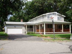 11 Brandeis Cir, Newton, MA 02459-2717