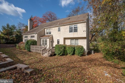 825 Bryn Mawr Ave, Newtown Square PA  19073-4333 exterior