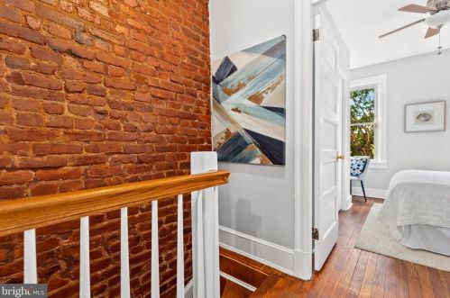 629 18th St, Washington DC  20002-7209 exterior