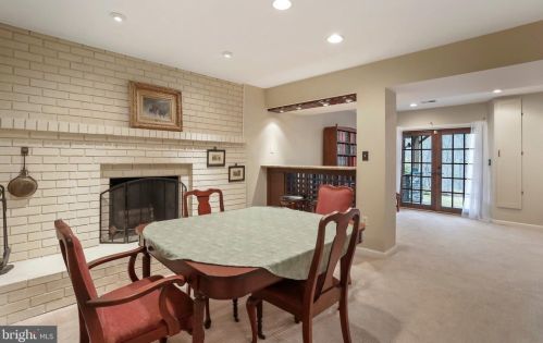 5550 Wide Oak Ct, Woodbridge VA  22192-6036 exterior