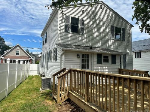 34 Wildwood Ave, Milford CT  06460-5847 exterior