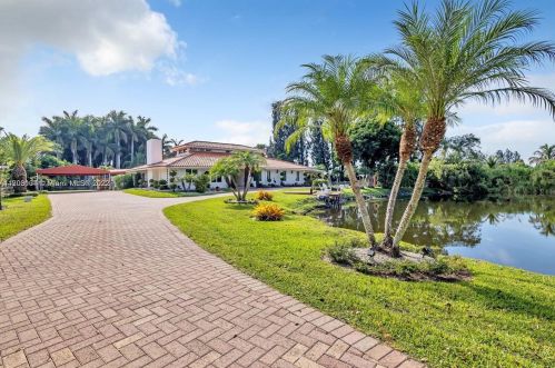 3800 126th Ave, Hollywood, FL 33027-2925