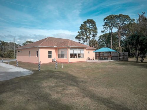 519 Laurel Rd, Nokomis FL  34275-5243 exterior