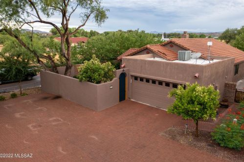 433 Colorado Ct, Nogales, AZ 85648-3399