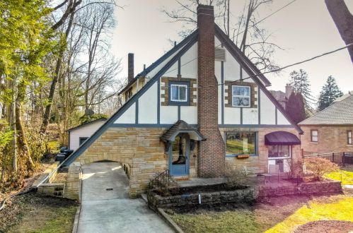 3311 Beredith Pl, Cincinnati, OH 45213-1107
