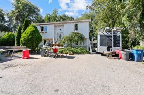 6 Algonquin Trl, South Kingstown, RI 02882-1828