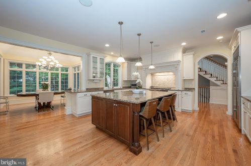 315 Blackburn Dr, Berwyn PA  19312-2801 exterior