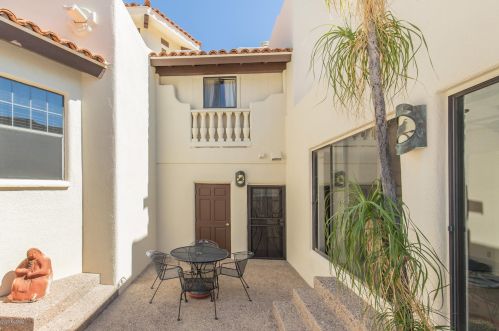 4650 Crestview Cir, Tucson AZ 85745-9207 exterior