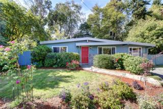 2425 103rd St, Seattle, WA 98146-1344