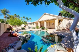 7309 Robin Ln, Glendale, AZ 85310-5653