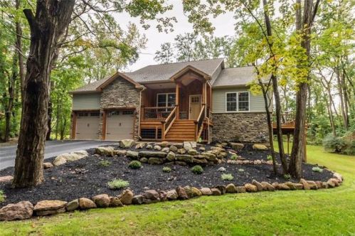 3195 Big Ridge Rd, Spencerport, NY 14559-9509
