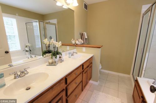 2357 Clover Ln, Red Wing MN  55066-4102 exterior