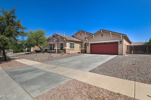 2975 Powell Way, Gilbert, AZ 85298-8721