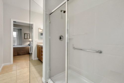 7500 Abbey Cir, Elk Grove CA  95757-5103 exterior