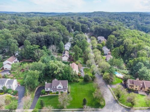 4 Roberts Rd, Dover NJ  07869-3475 exterior