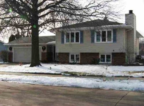 4390 31st St, Panarama Park, IA 52722-2206