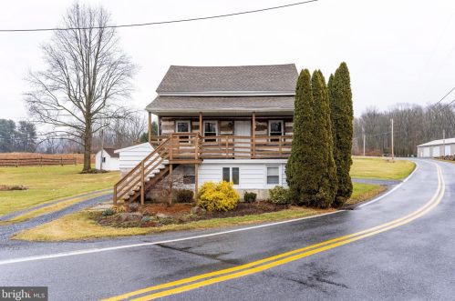 631 Swartzville Rd, Swartzville, PA 17569-9675