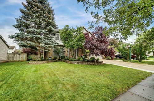 3298 Farmbrook Dr, Darbydale, OH 43123-1875